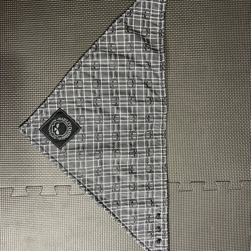 Harley-Davidson Skull Plaid Adjustable Dog Bandana Black & Gray Snap Closure - Picture 2 of 4